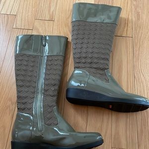 Cole Haan Nike Air Quilted Tali Wedge Rain Boots 7.5